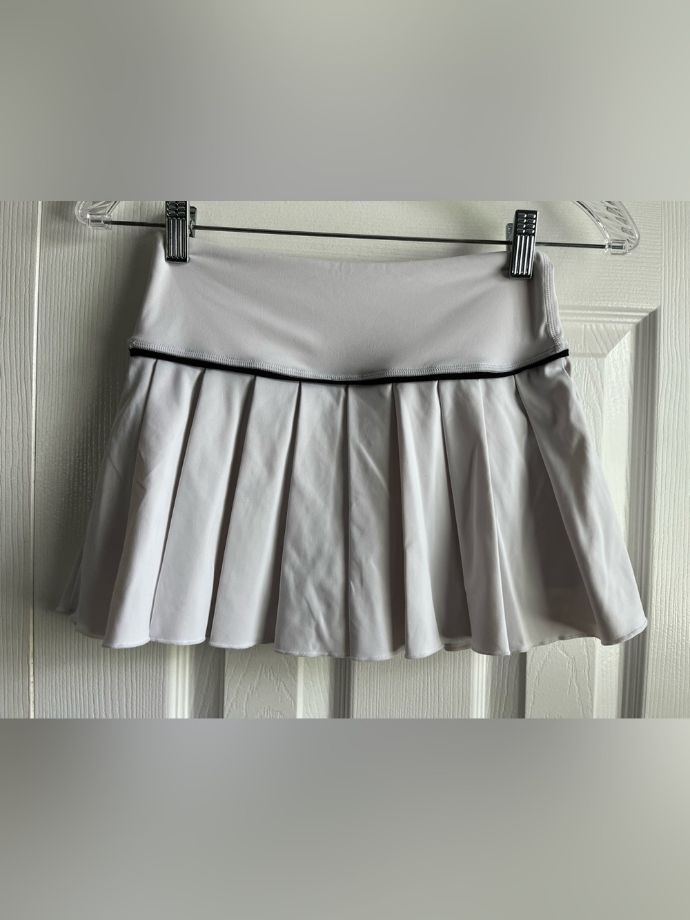 Altar’d State AS Revival Pleated Tennis Skort White Black Stripe Size XS